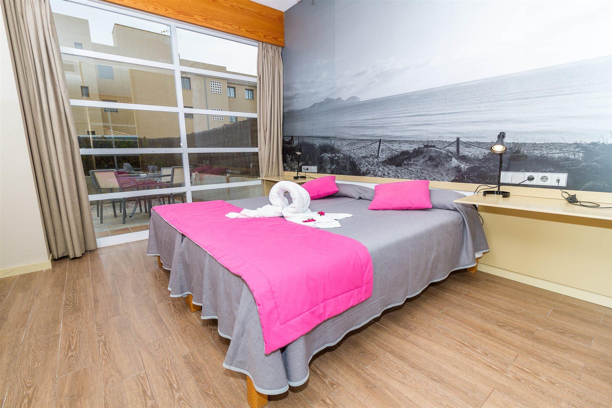 Eix Platja Daurada Aparthotel 4*