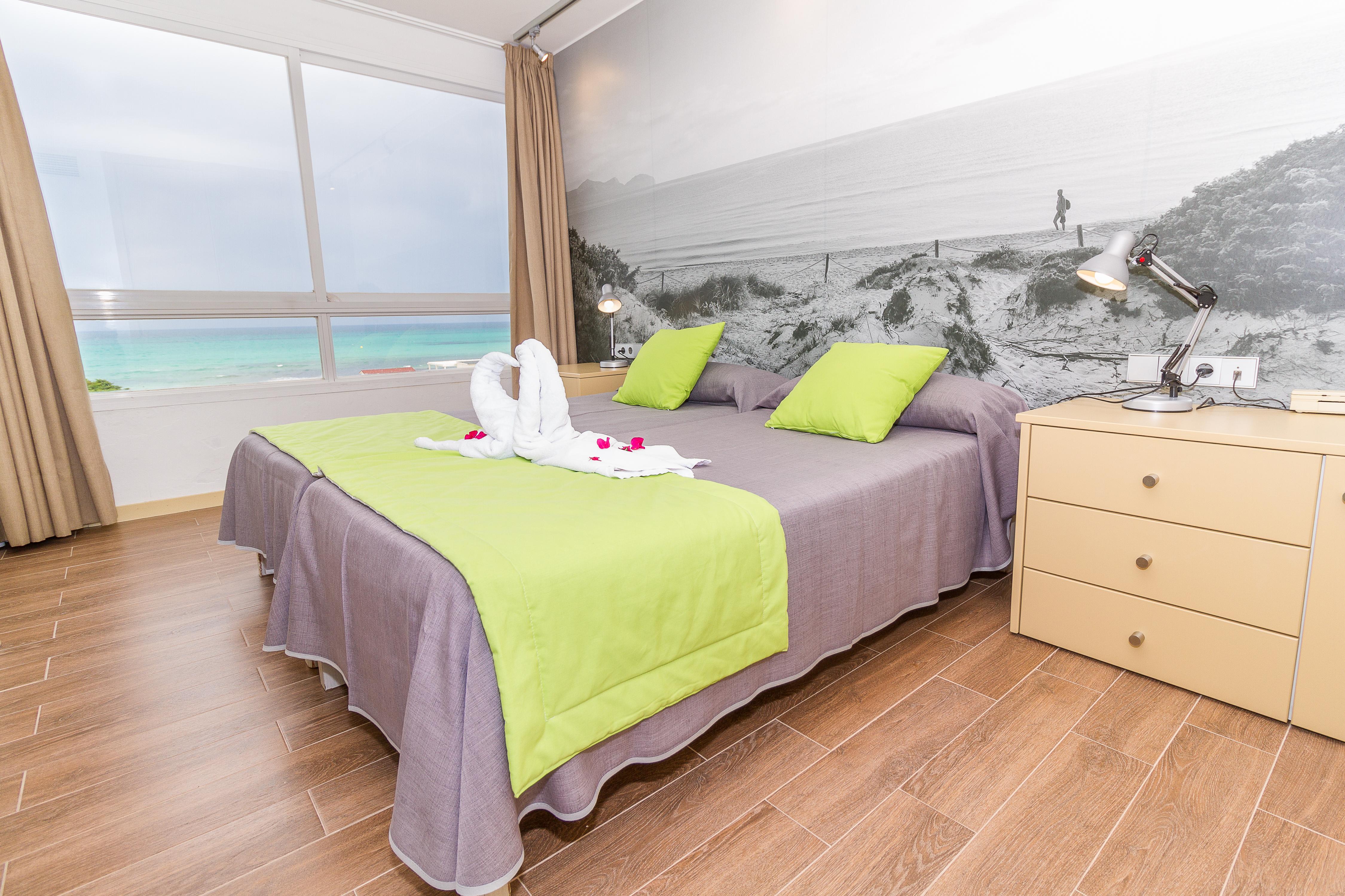Eix Platja Daurada Aparthotel 4*