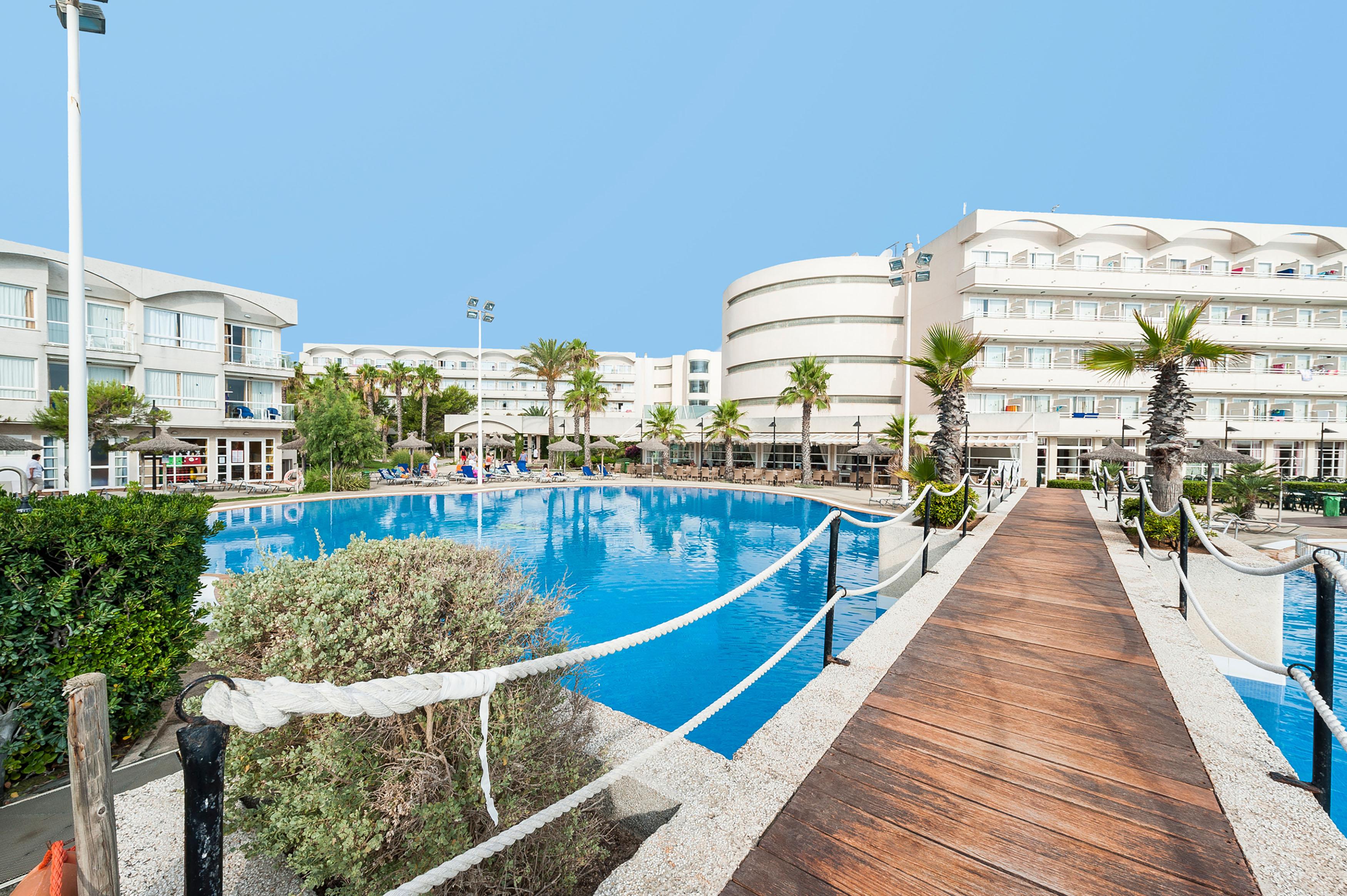 Eix Platja Daurada Aparthotel
